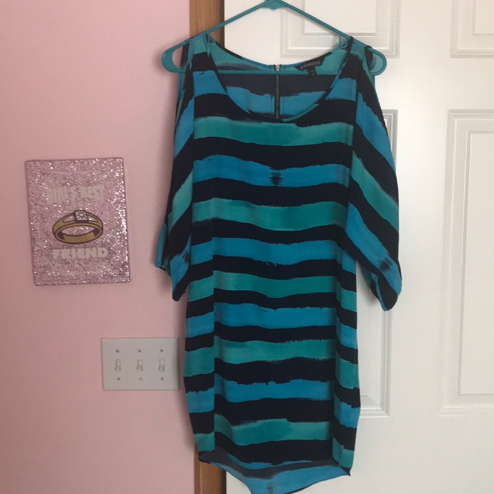Express dress with open shoulders